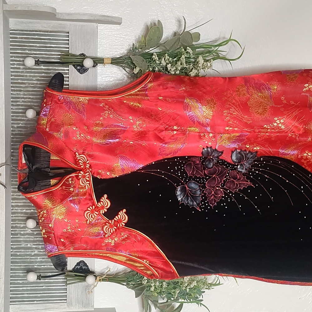 Kim fashion vintage XXL oriental cheongsam embroidered slit dress with neckline